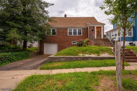 Photo for 518 Thompson Ave