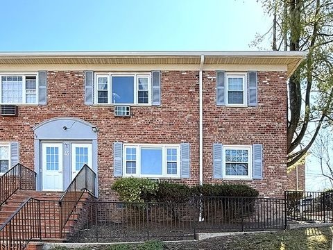 45 Wedgewood Dr 125 Verona Twp. NJ 07044