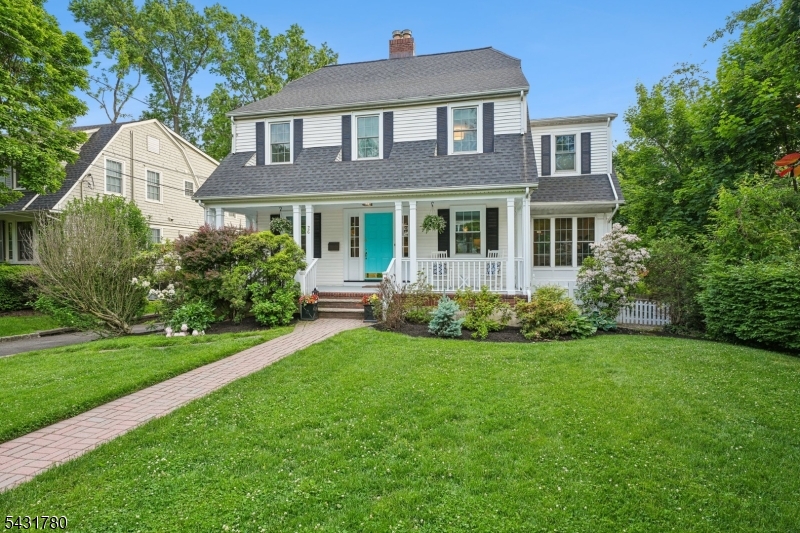 26 Mountain Ave