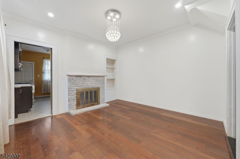 270 Snyder St