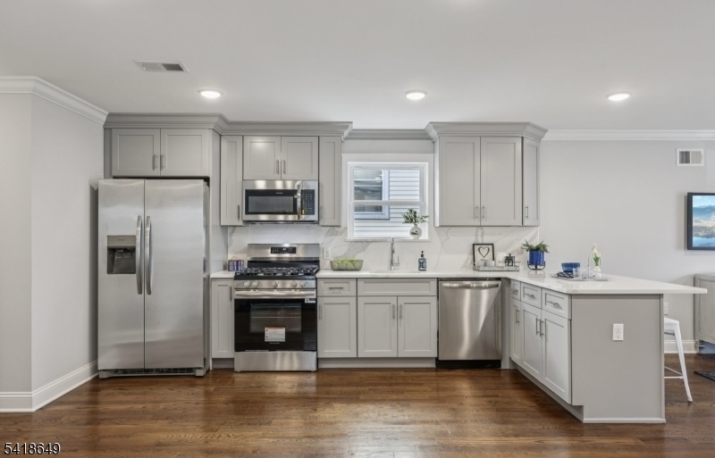 139 N 15Th St 2nd Floor