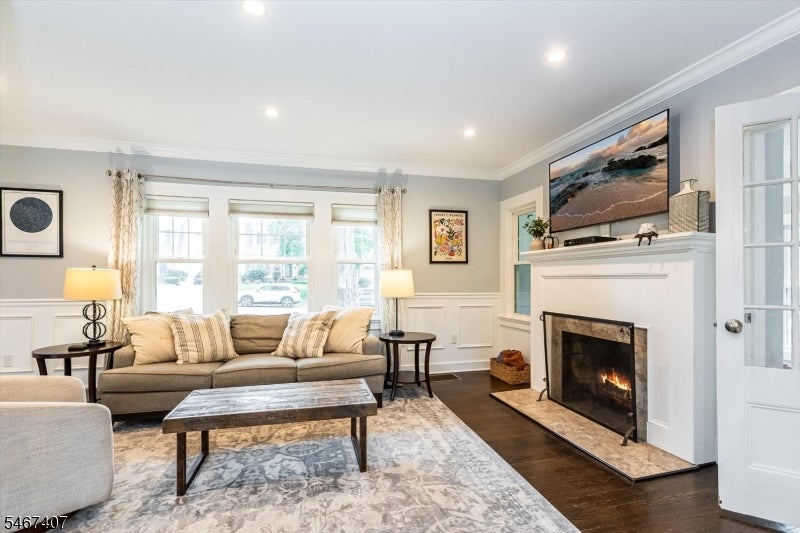 64 Chestnut Rd