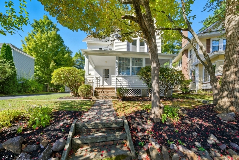 130 Lake Ave