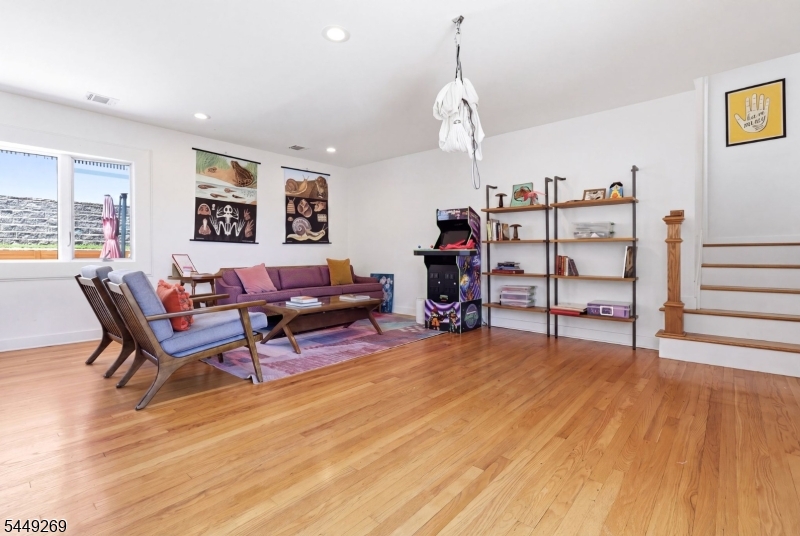 200 Mccosh Rd
