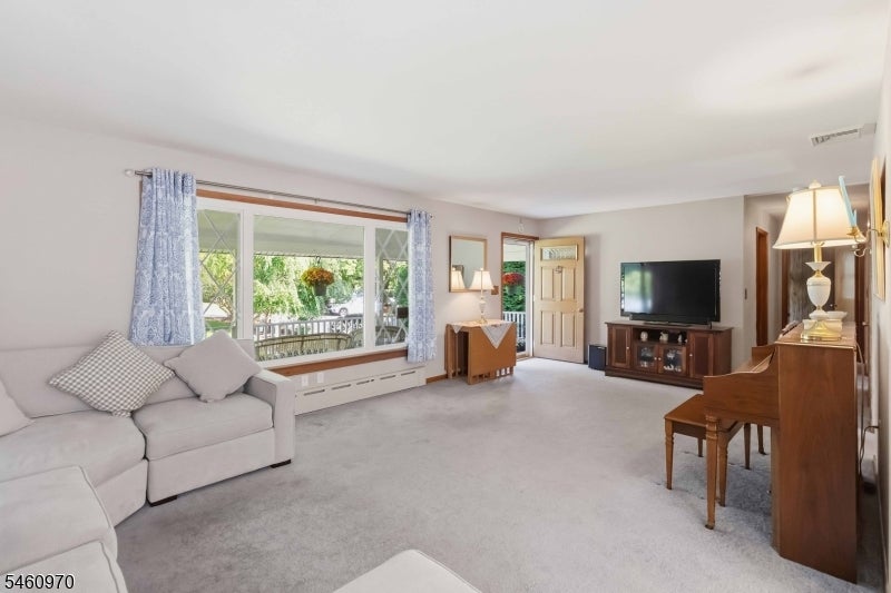 16 Prospect Pl