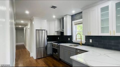 Photo of 40 Grant St #2, Morristown, NJ 07960 (MLS # 3993862)