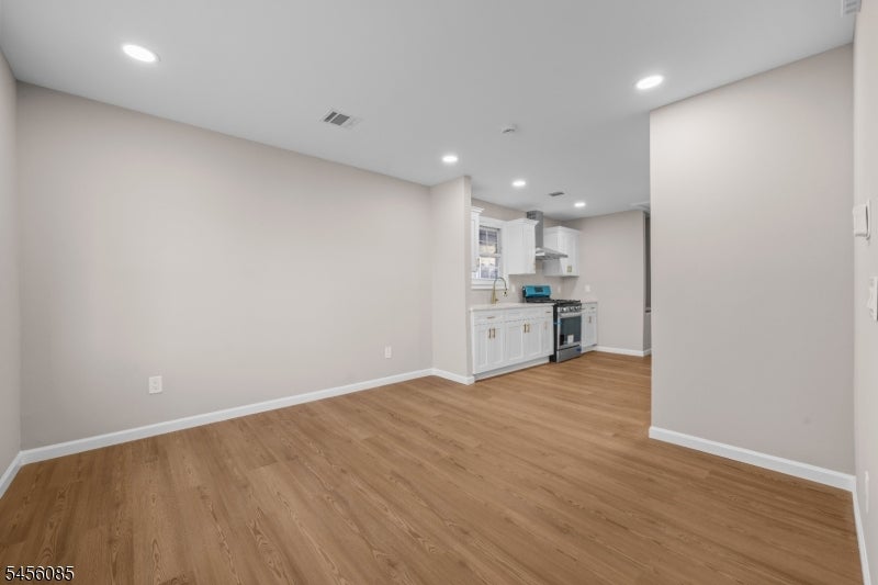 26 Major St