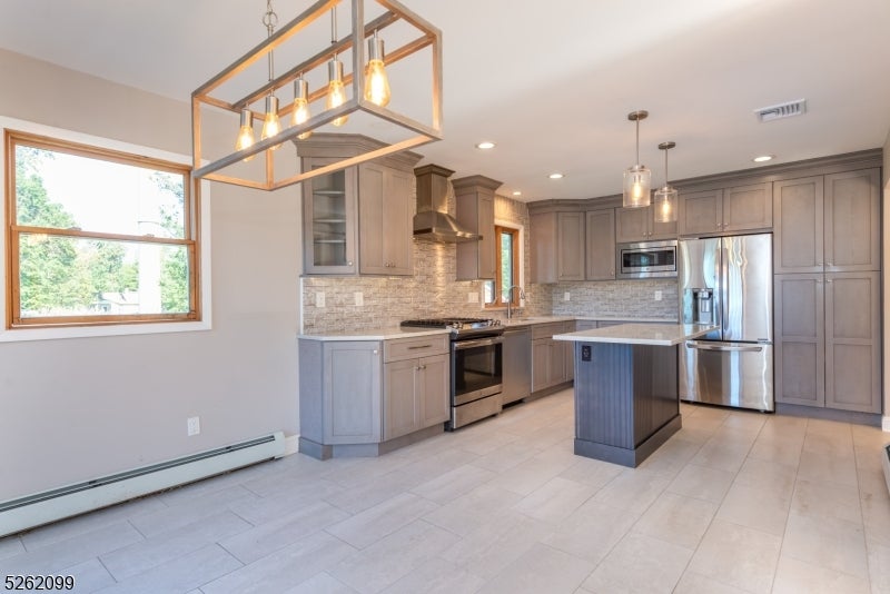 156 Overlook Ave