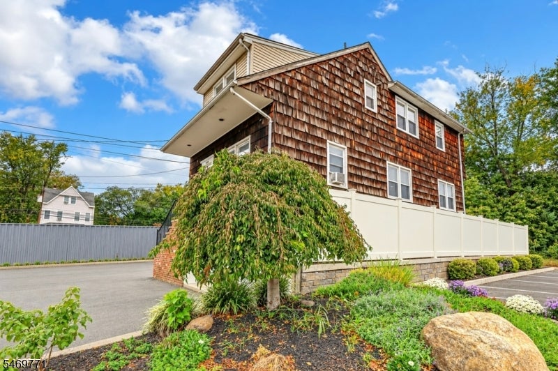343 Wagaraw Rd