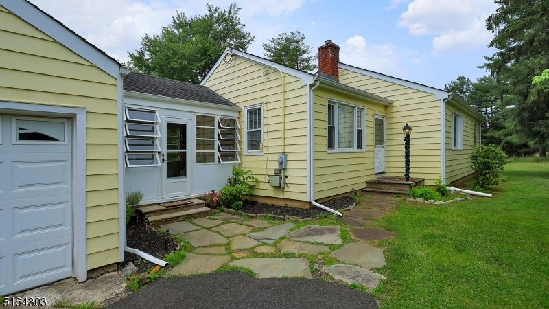 1496 Washington Valley Rd