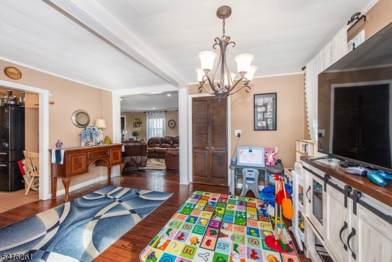 108 Walnut St