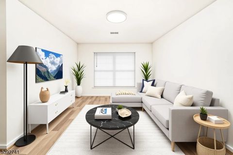 Photo of 125 S 8th St, Newark, NJ 07107 (MLS # 3993769)