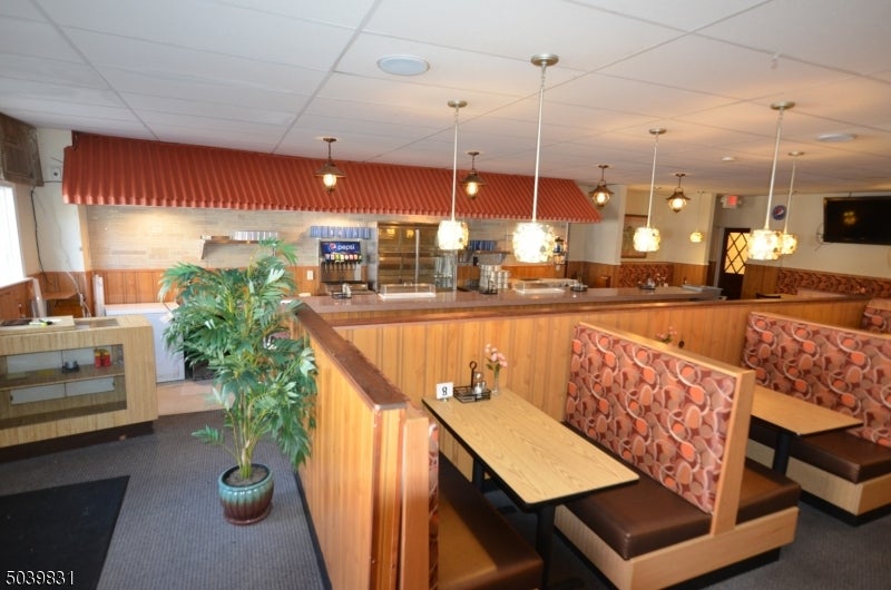 150 S MAIN ST
