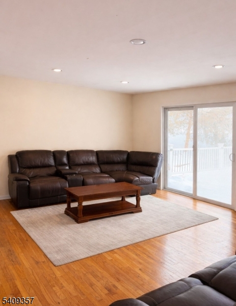 1016 Washington Valley Rd