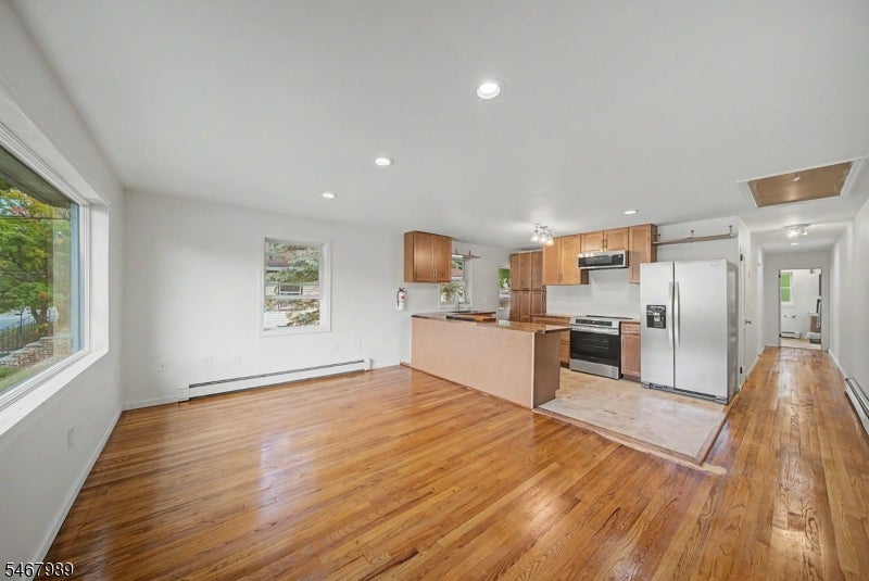 721 Hillside Ave