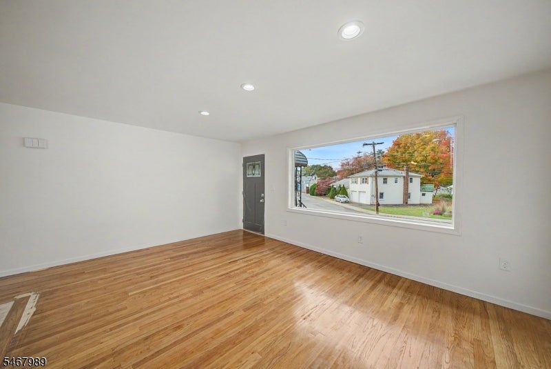 721 Hillside Ave