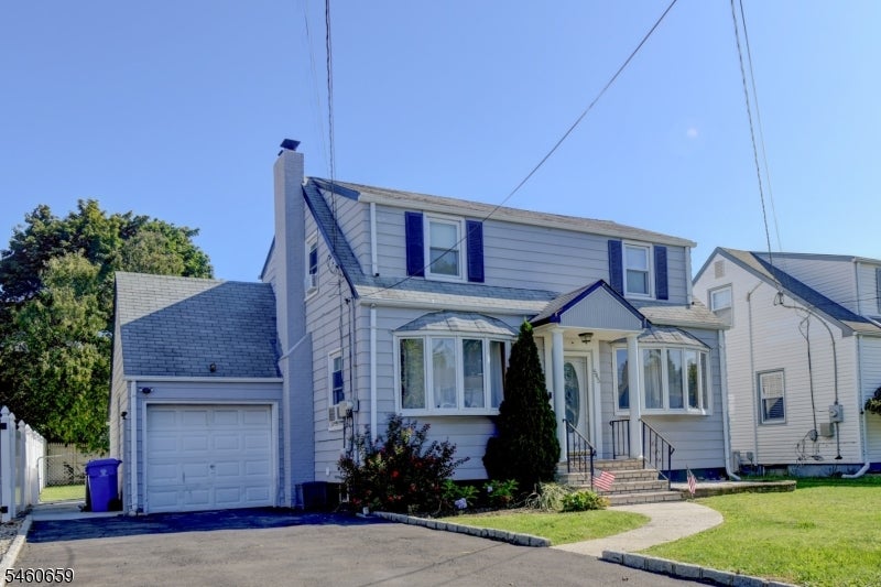 545 Winthrop Rd