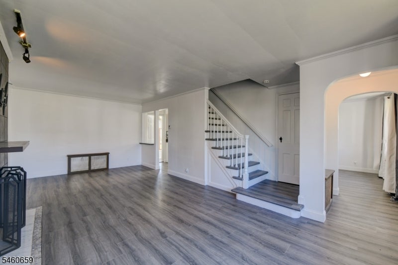 545 Winthrop Rd