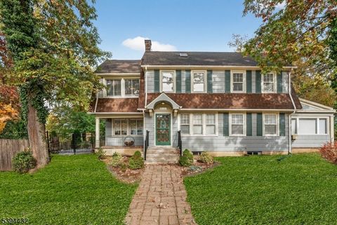 Photo of 1505 Charlotte Road, Plainfield, NJ 07060 (MLS # 3995302)