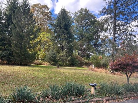 Photo of 210 Sidney Rd, Franklin, NJ 08867 (MLS # 3994594)