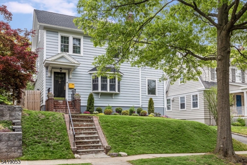 249 Kingsland Ter