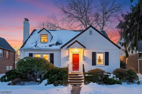 951 Darien Ter Teaneck Twp. NJ 07666