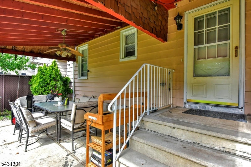 247 Grove St
