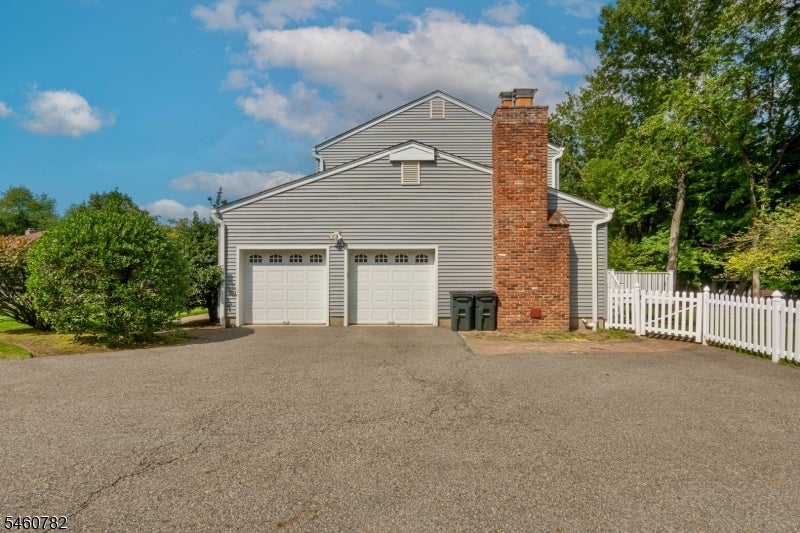 15 Torbet Dr
