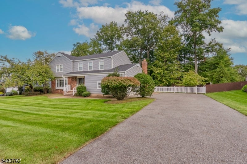 15 Torbet Dr