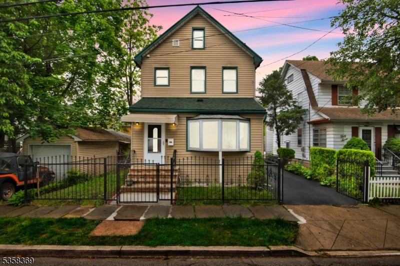 41 Clinton St