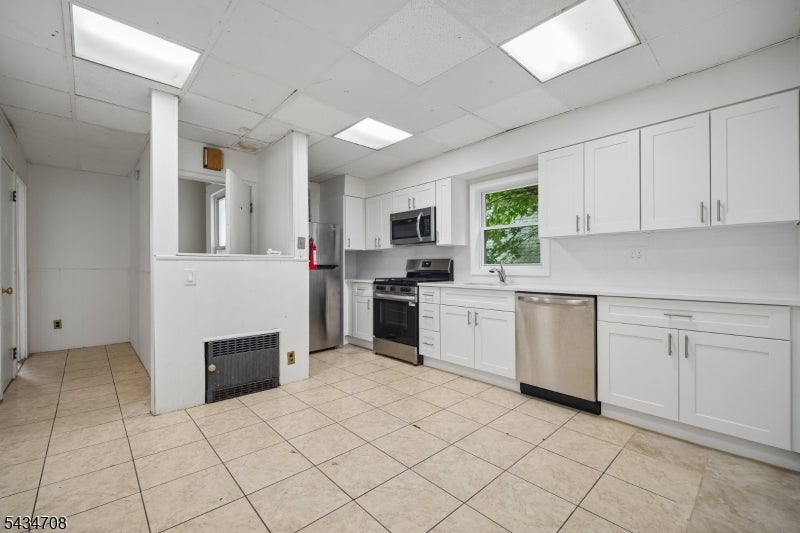 102 2nd St