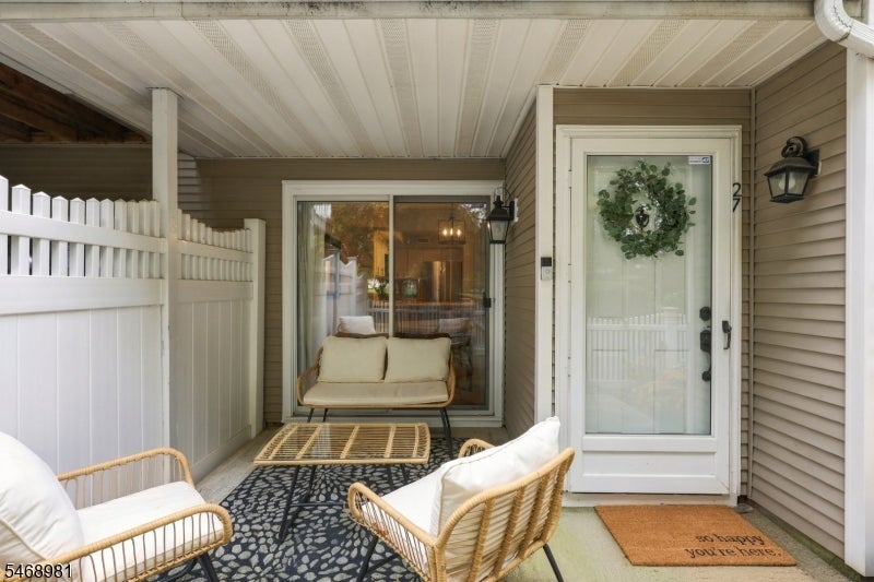 27 Crestmont Rd