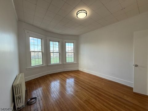 234 Christine St 2F Elizabeth City NJ 07202