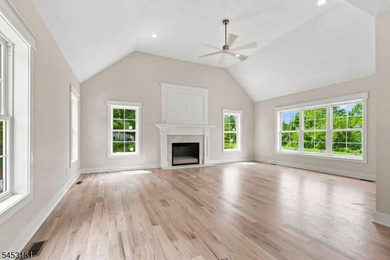 4 Highland Meadows Road