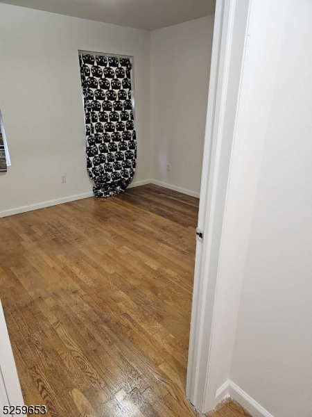1042 Bergen St 2R