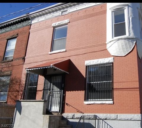 238 N 6Th St Newark City NJ 07107