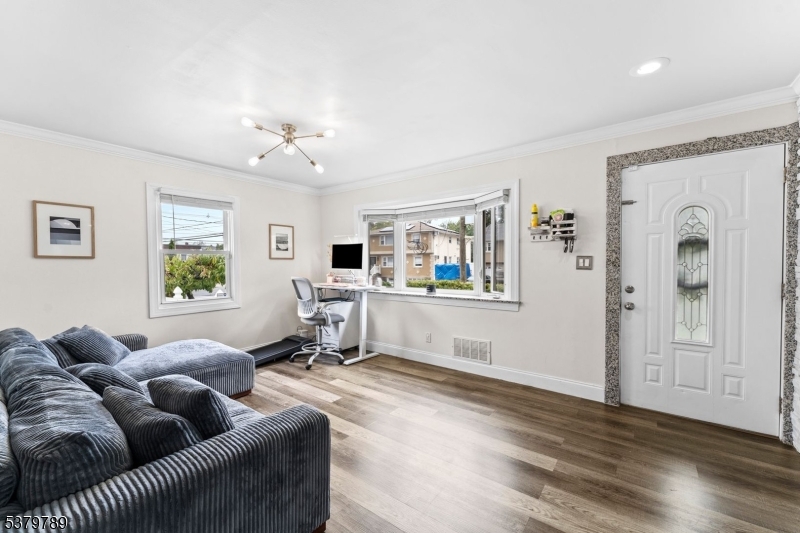 2480 Dorchester Rd