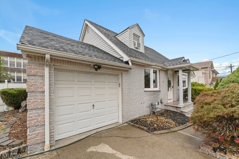2480 Dorchester Rd