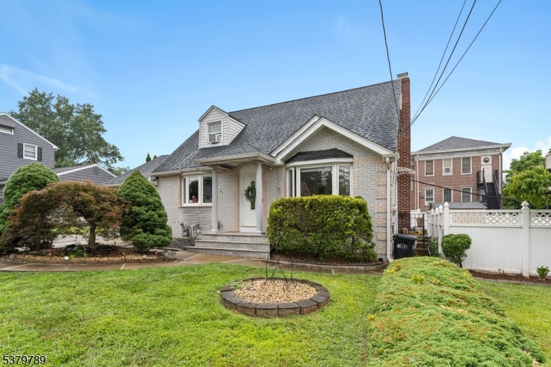 2480 Dorchester Rd