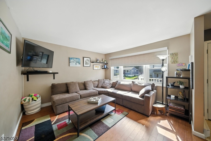 28 Cherokee Ave