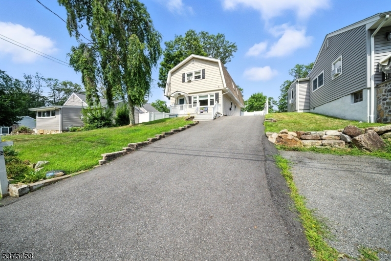 28 Cherokee Ave