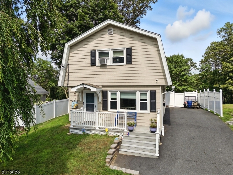 28 Cherokee Ave