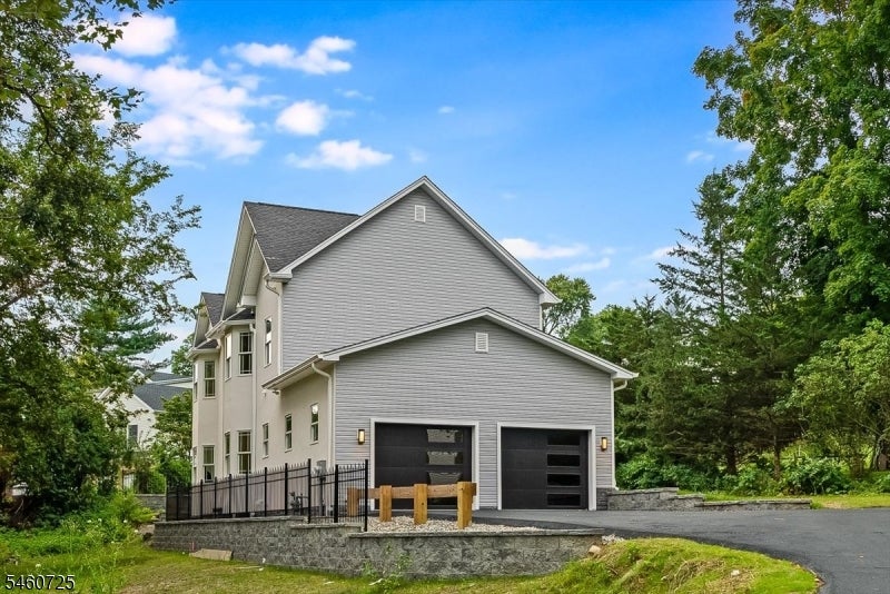 300 Boonton Tpke