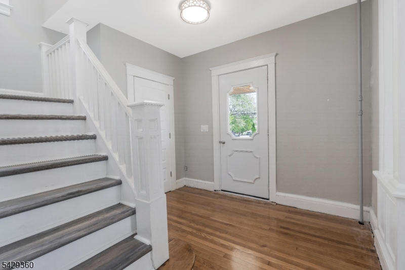 219 Lincoln Ave