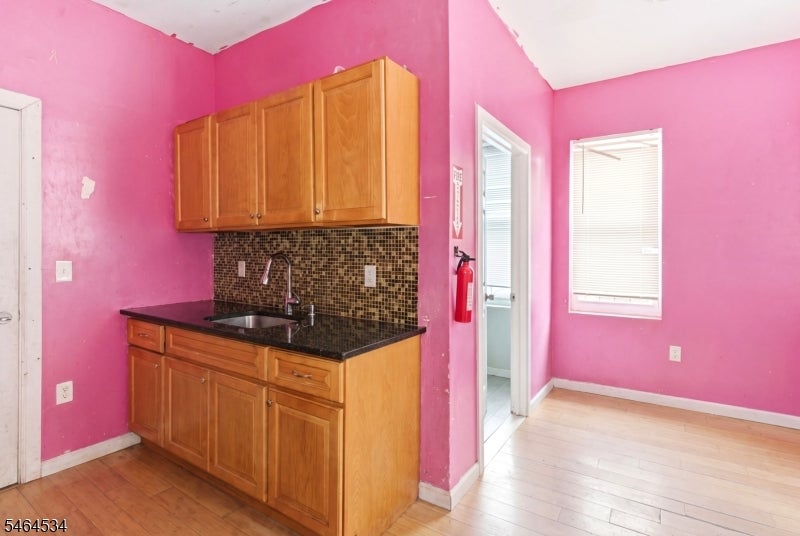 145 Summer Ave