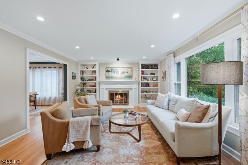 363 Irving Ave