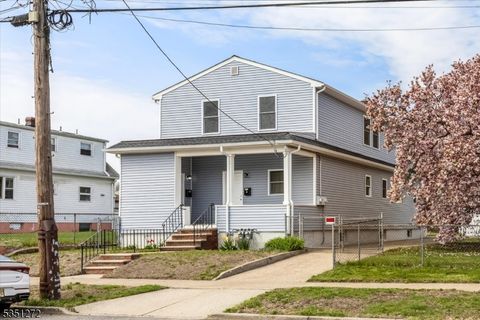 Photo of 32 E 4Th St, Clifton, NJ 07011 (MLS # 3957121)