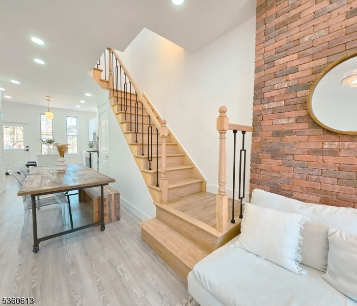 62 Union St