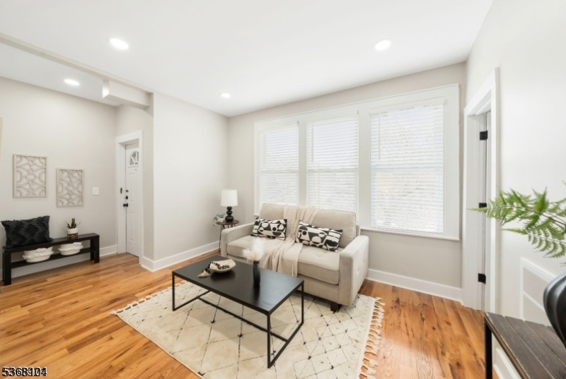 41 Meadowbrook Rd 1