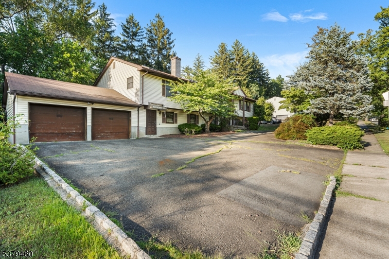 111 Packanack Lake Rd